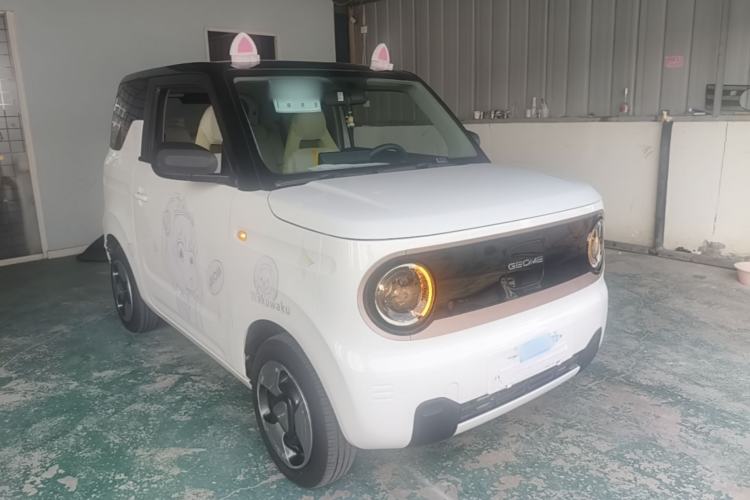 Used Geely Galaxy Panda 2023 Panda Mini 200km Dynamic Bear Front Right 45 Deg