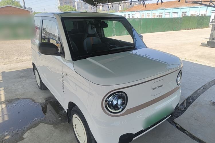 Used Geely Galaxy Panda 2023 Panda Mini 200km Endurance Bear Front Right 45 Deg