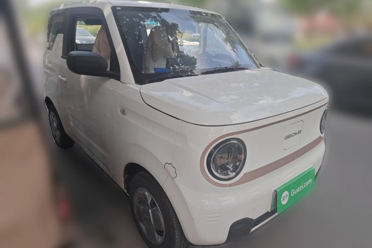 Used Geely Galaxy Panda 2023 Panda Mini 120km Cute Bear Front Right 45 Deg