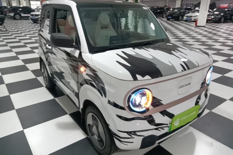 Used Geely Galaxy Panda 2023 Panda Mini 200km Dynamic Bear Front Right 45 Deg
