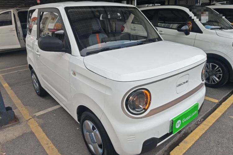 Used Geely Galaxy Panda 2023 Panda Mini 200km Endurance Bear Front Right 45 Deg