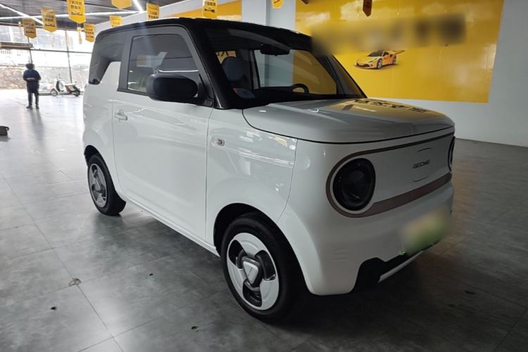 Used Geely Galaxy Panda 2023 Panda Mini New Year Edition Treasure Bear Front Right 45 Deg