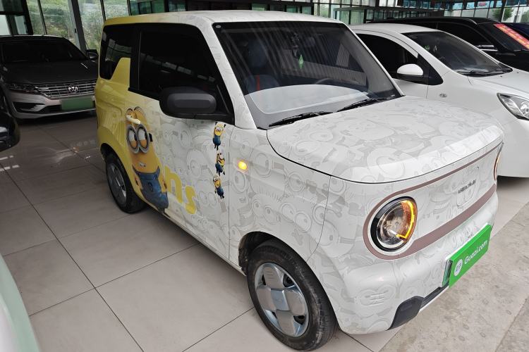 Used Geely Galaxy Panda 2023 Panda Mini 200km Endurance Bear Front Right 45 Deg