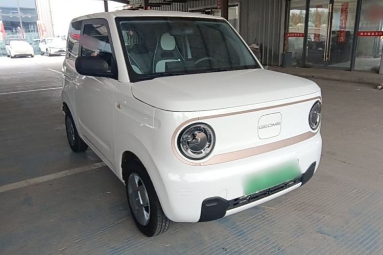 Used Geely Galaxy Panda 2023 Panda Mini 200km Endurance Bear Front Right 45 Deg