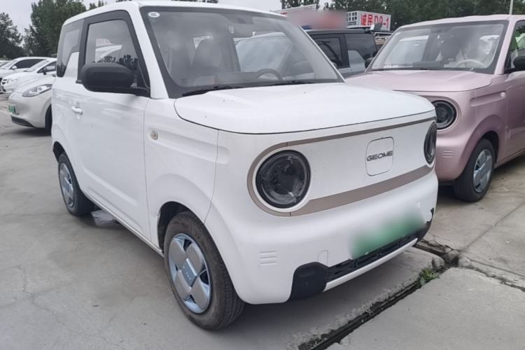 Used Geely Galaxy Panda 2023 Panda Mini 120km Cute Bear Front Right 45 Deg