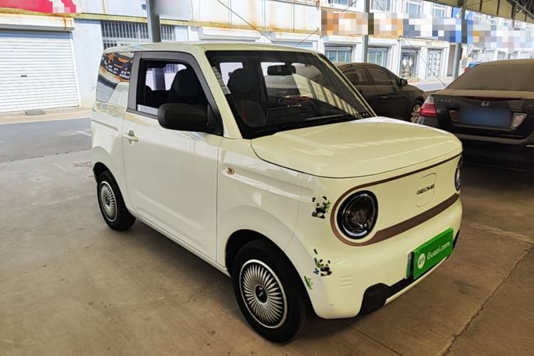 Used Geely Galaxy Panda 2023 Panda Mini 200km Endurance Bear Front Right 45 Deg