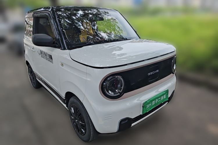 Used Geely Galaxy Panda 2023 Panda Mini 200km Endurance Bear Front Right 45 Deg