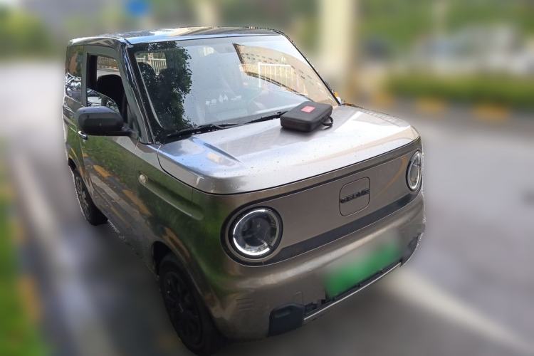 Used Geely Galaxy Panda 2023 Panda Mini 200km Endurance Bear Front Right 45 Deg