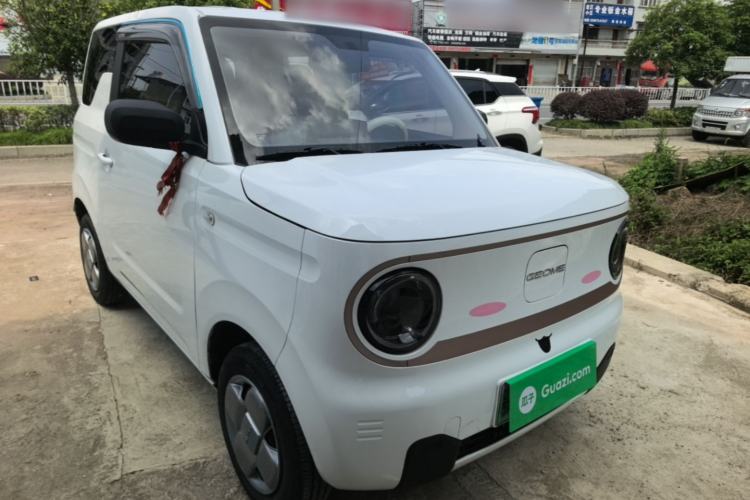 Used Geely Galaxy Panda 2023 Panda Mini 200km Endurance Bear Front Right 45 Deg