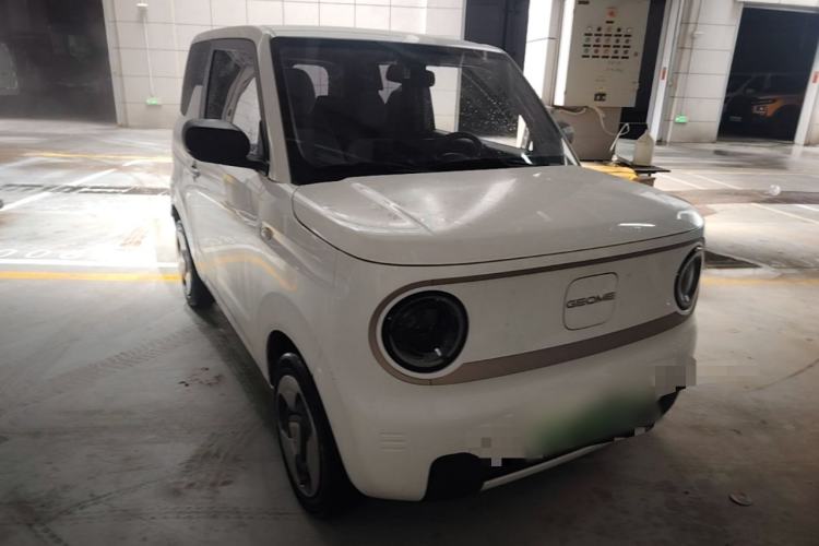 Used Geely Galaxy Panda 2023 Panda Mini 200km Dynamic Bear Front Right 45 Deg