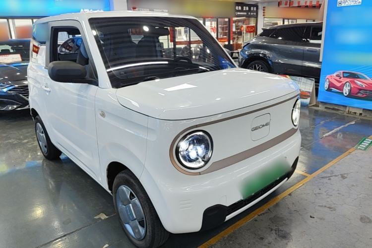 Used Geely Galaxy Panda 2023 Panda Mini 200km Endurance Bear Front Right 45 Deg