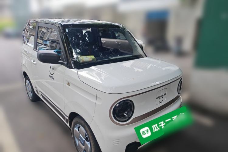 Used Geely Galaxy Panda 2023 Panda Mini 200km Endurance Bear Front Right 45 Deg