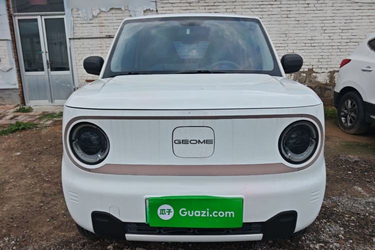 Used Geely Galaxy Panda 2023 Panda Mini 120km Super Cute Bear Front