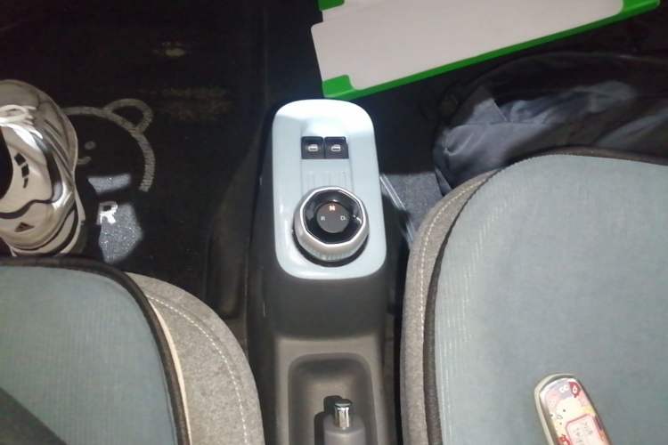 Used Geely Galaxy Panda 2023 Panda Mini 200km Dynamic Bear Gear Lever