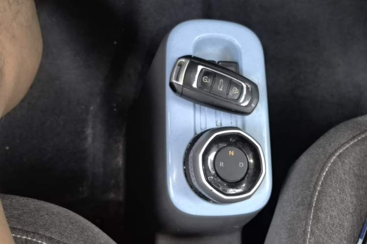 Used Geely Galaxy Panda 2023 Panda Mini 120km Asian Games Edition Gear Lever