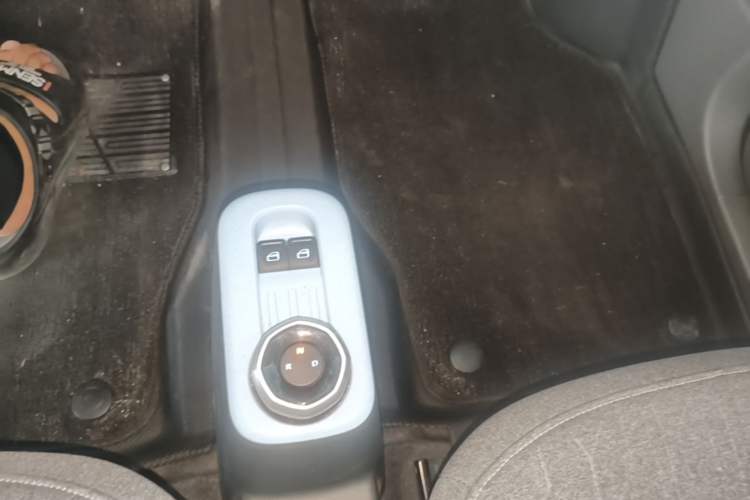 Used Geely Galaxy Panda 2023 Panda Mini 200km Dynamic Bear Gear Lever