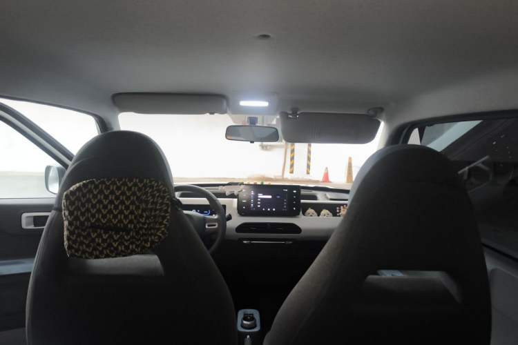 Used Geely Galaxy Panda 2023 Panda Mini 200km Endurance Bear Headliner