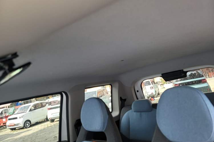 Used Geely Galaxy Panda 2023 Panda Mini 200km Endurance Bear Headliner