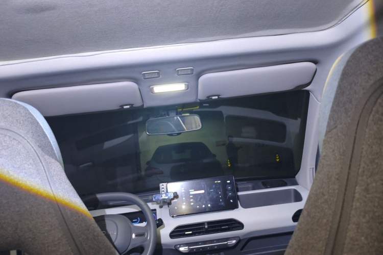Used Geely Galaxy Panda 2023 Panda Mini 200km Dynamic Bear Headliner