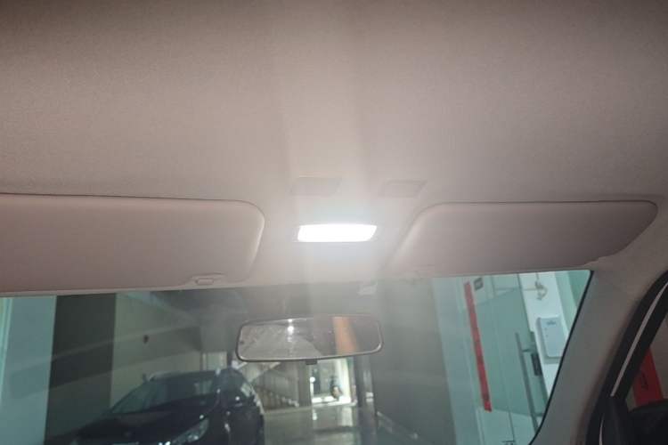 Used Geely Galaxy Panda 2023 Panda Mini 200km Endurance Bear Headliner