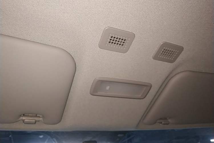 Used Geely Galaxy Panda 2023 Panda Mini 200km Endurance Bear Headliner