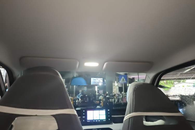Used Geely Galaxy Panda 2023 Panda Mini 120km Super Cute Bear Headliner