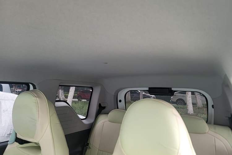 Used Geely Galaxy Panda 2023 Panda Mini 200km Endurance Bear Headliner