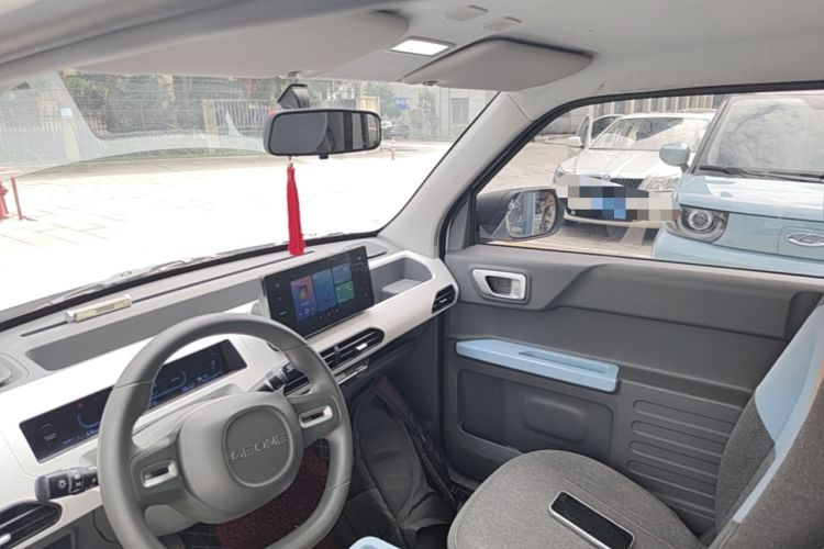 Used Geely Galaxy Panda 2023 Panda Mini 120km Super Cute Bear Headliner