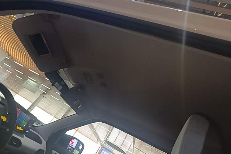 Used Geely Galaxy Panda 2023 Panda Mini 200km Endurance Bear Headliner