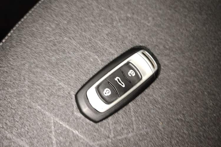 Used Geely Galaxy Panda 2023 Panda Mini 200km Endurance Bear Interior 1