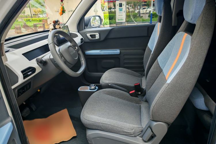 Used Geely Galaxy Panda 2023 Panda Mini 200km Endurance Bear Interior 2
