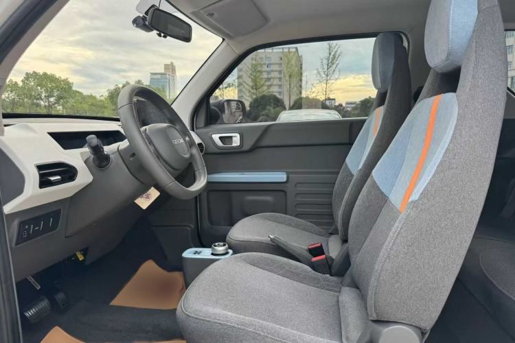 Used Geely Galaxy Panda 2023 Panda Mini 200km Endurance Bear Interior 2