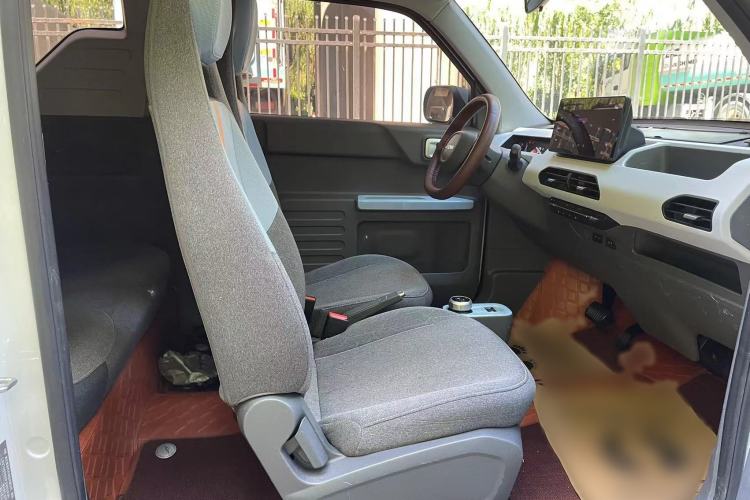 Used Geely Galaxy Panda 2023 Panda Mini 120km Cute Bear Interior 3