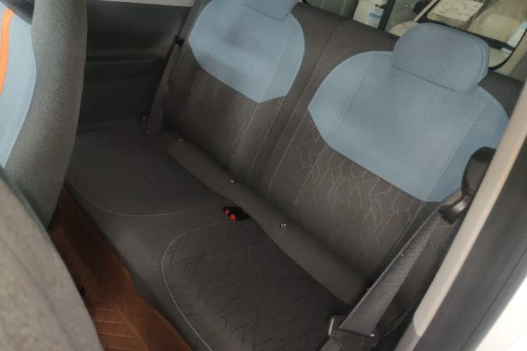 Used Geely Galaxy Panda 2023 Panda Mini 200km Endurance Bear Interior 4