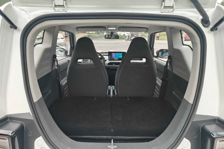 Used Geely Galaxy Panda 2023 Panda Mini 120km Cute Bear Interior 4