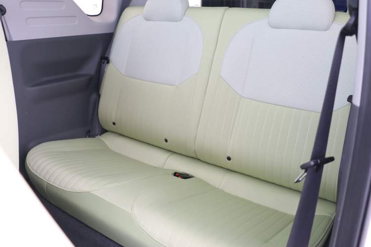 Used Geely Galaxy Panda 2023 Panda Mini New Year Edition Treasure Bear Interior 4