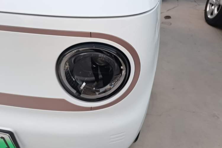 Used Geely Galaxy Panda 2023 Panda Mini 120km Cute Bear Left Front Headlight