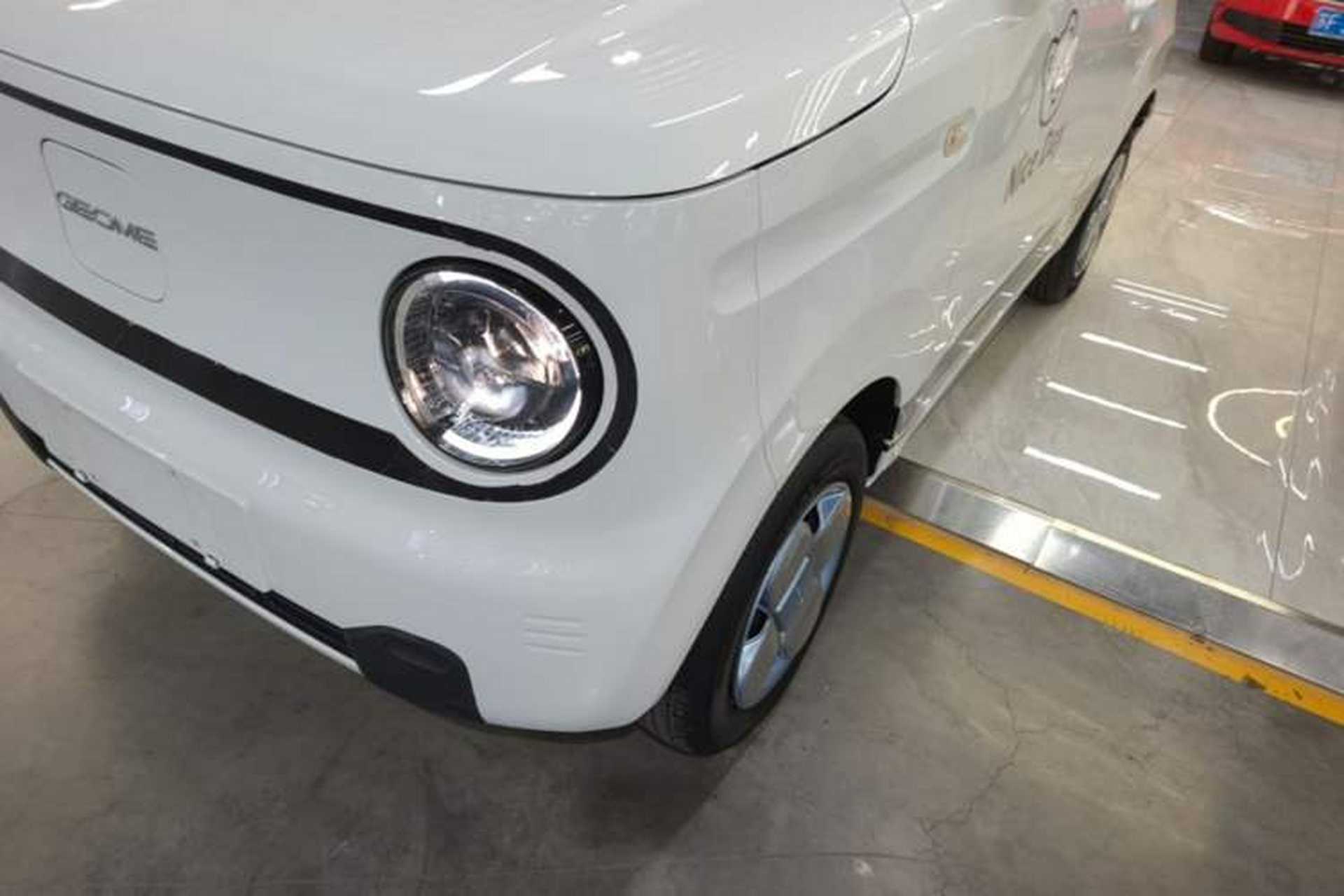 Used Geely Galaxy Panda 2023 Panda Mini 200km Endurance Bear Left Front Headlight