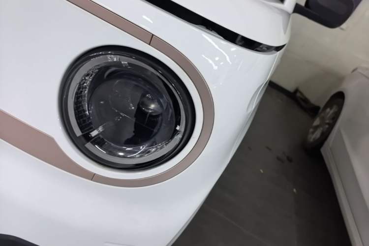 Used Geely Galaxy Panda 2023 Panda Mini 200km Endurance Bear Left Front Headlight