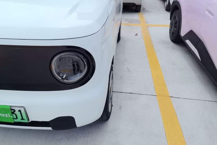 Used Geely Galaxy Panda 2023 Panda Mini 200km Dynamic Bear Left Front Headlight