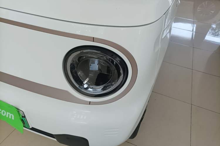 Used Geely Galaxy Panda 2023 Panda Mini 200km Endurance Bear Left Front Headlight