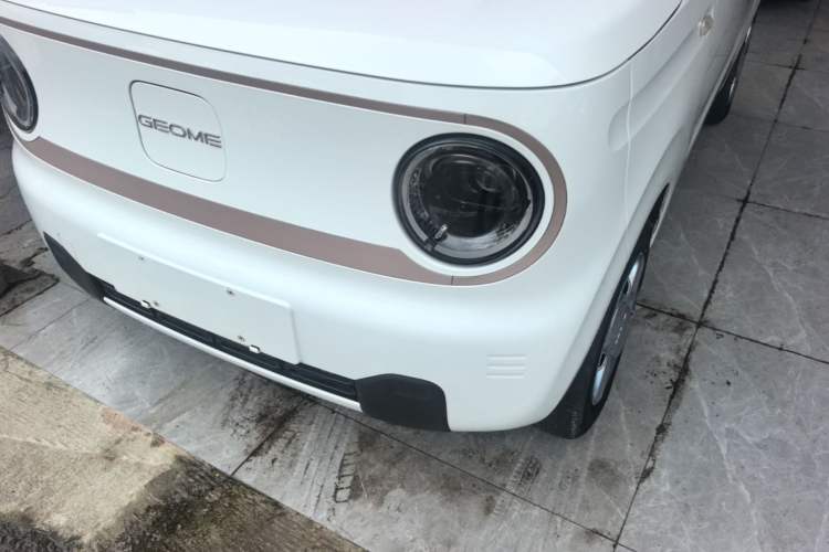 Used Geely Galaxy Panda 2023 Panda Mini 200km Endurance Bear Left Front Headlight