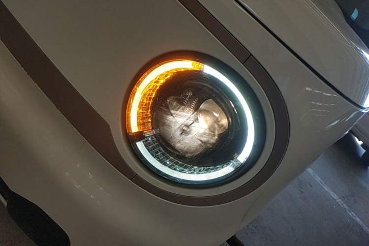 Used Geely Galaxy Panda 2023 Panda Mini 200km Endurance Bear Left Front Headlight
