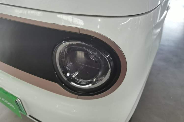 Used Geely Galaxy Panda 2023 Panda Mini New Year Edition Treasure Bear Left Front Headlight