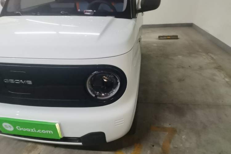 Used Geely Galaxy Panda 2023 Panda Mini 200km Endurance Bear Left Front Headlight