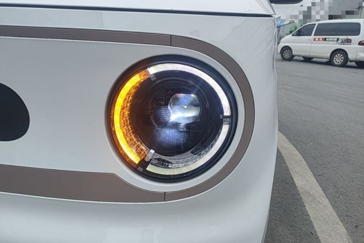 Used Geely Galaxy Panda 2023 Panda Mini 120km Super Cute Bear Left Front Headlight