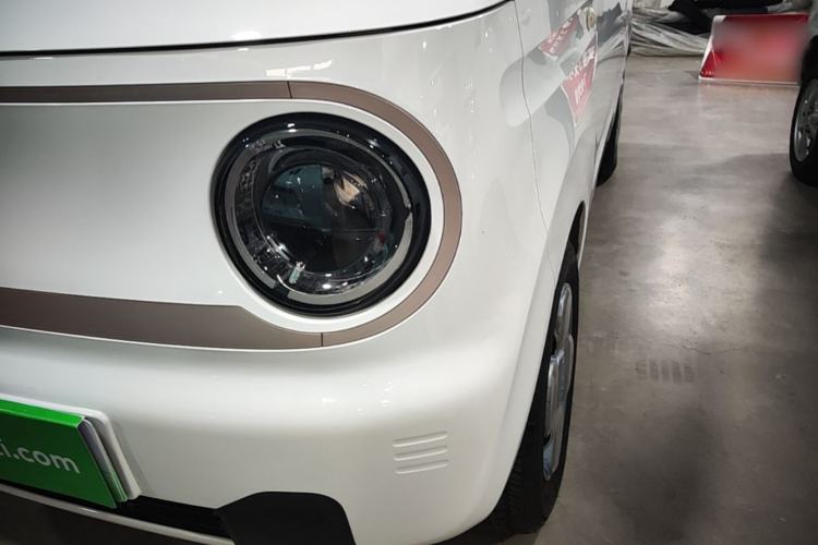 Used Geely Galaxy Panda 2023 Panda Mini 200km Endurance Bear Left Front Headlight