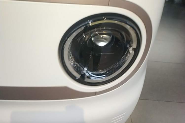 Used Geely Galaxy Panda 2023 Panda Mini 200km Endurance Bear Left Front Headlight