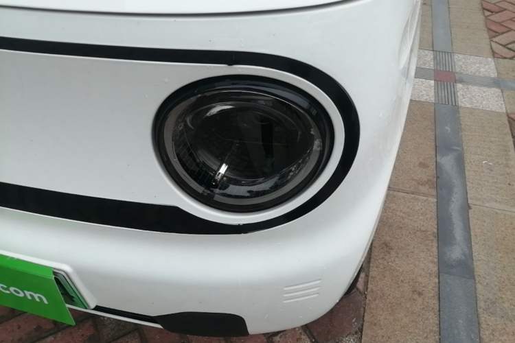 Used Geely Galaxy Panda 2023 Panda Mini 200km Endurance Bear Left Front Headlight