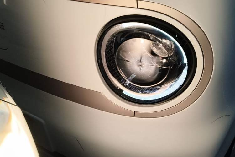 Used Geely Galaxy Panda 2023 Panda Mini 200km Endurance Bear Left Front Headlight